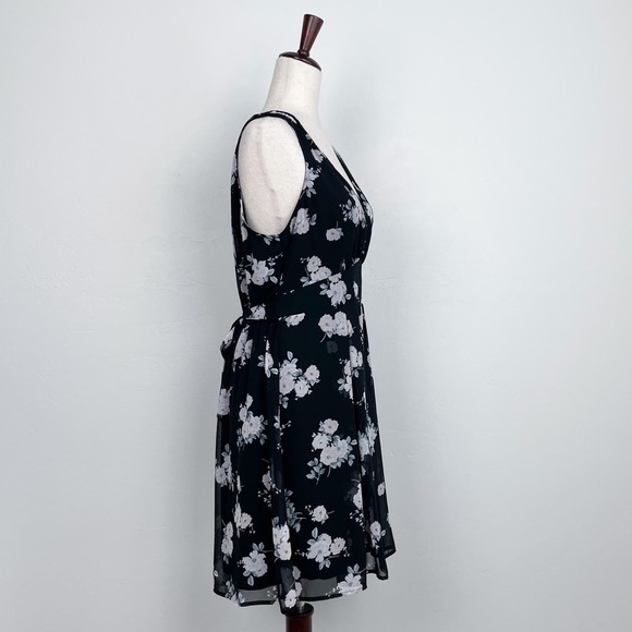 Express Black Floral Chiffon Bodice Sleeveless Mini Dress - Picture 4 of 8